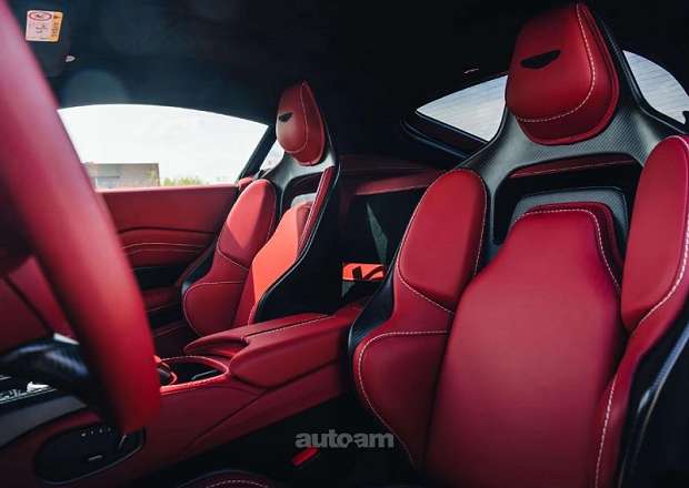 Aston Martin V 12 Vanguish