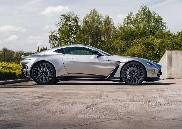 Aston Martin V 12 Vanguish
