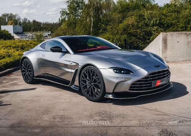 Aston Martin V 12 Vanguish
