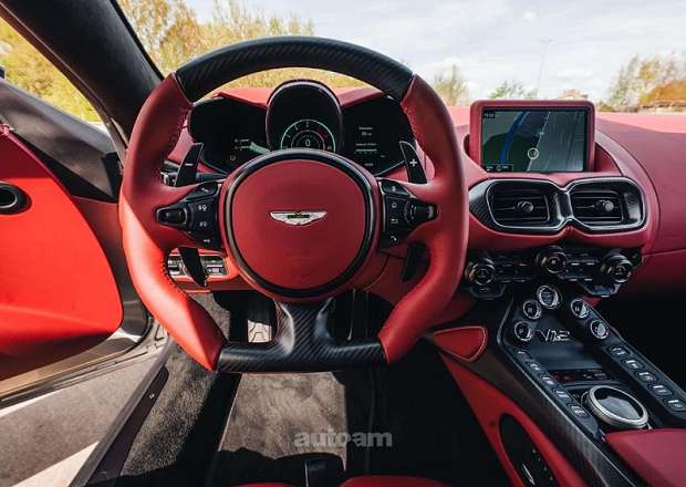Aston Martin V 12 Vanguish