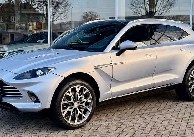 Aston Martin DBX