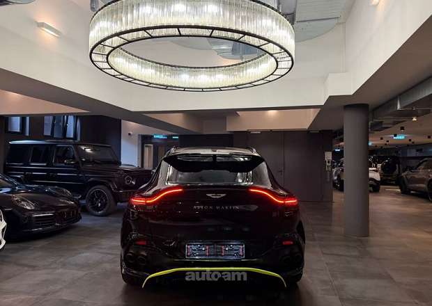 Aston Martin DBX