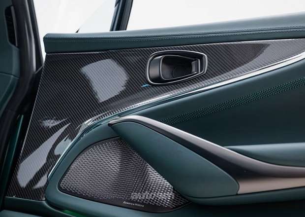 Aston Martin DBX
