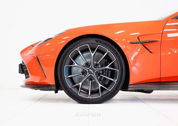 Aston Martin V8 Vantage