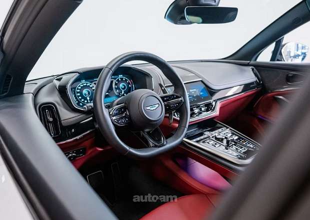 Aston Martin DBX