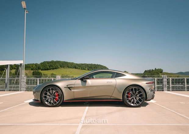 Aston Martin V8 Vantage