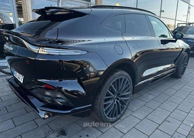 Aston Martin DBX