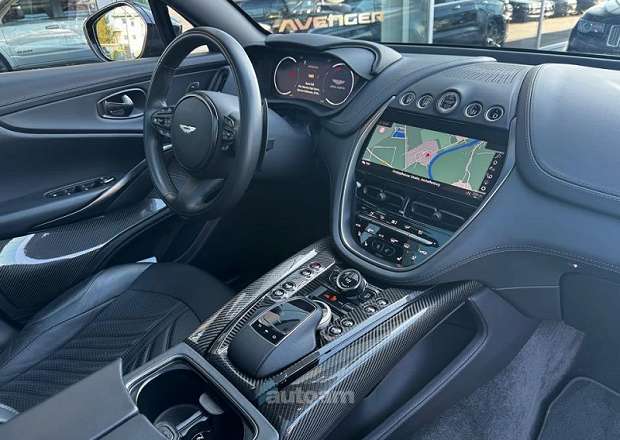 Aston Martin DBX