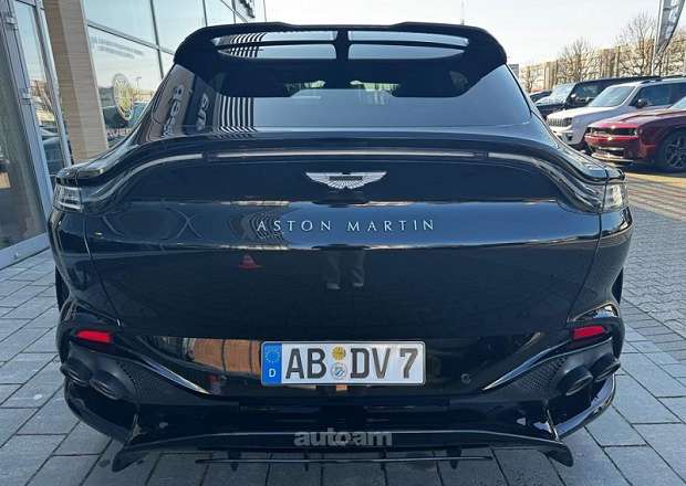 Aston Martin DBX