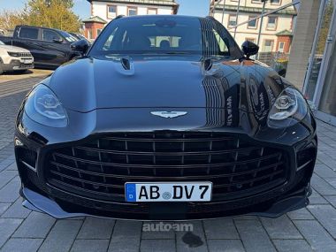 Aston Martin DBX  2024 