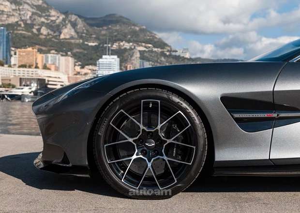 Aston Martin Vanguish