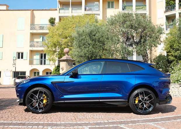 Aston Martin DBX