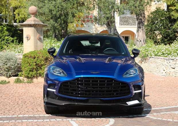 Aston Martin DBX