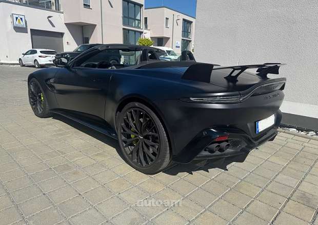 Aston Martin V8 Vantage