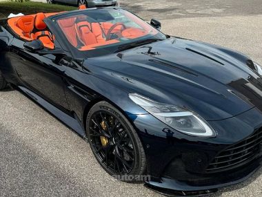 Aston Martin V8 Vantage  2024 