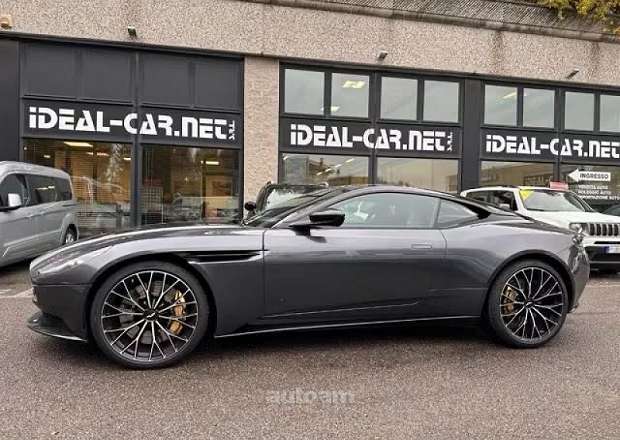 Aston Martin DB11