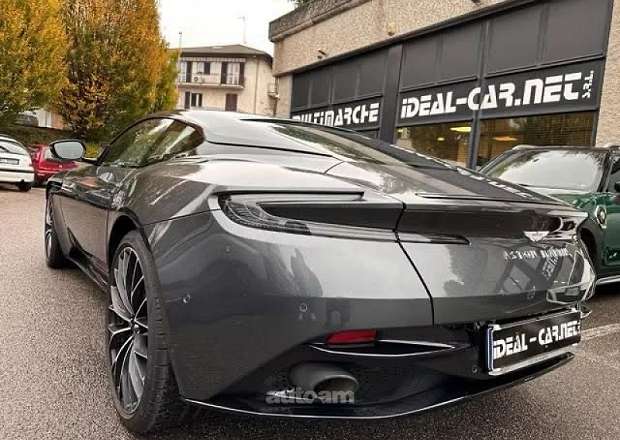 Aston Martin DB11