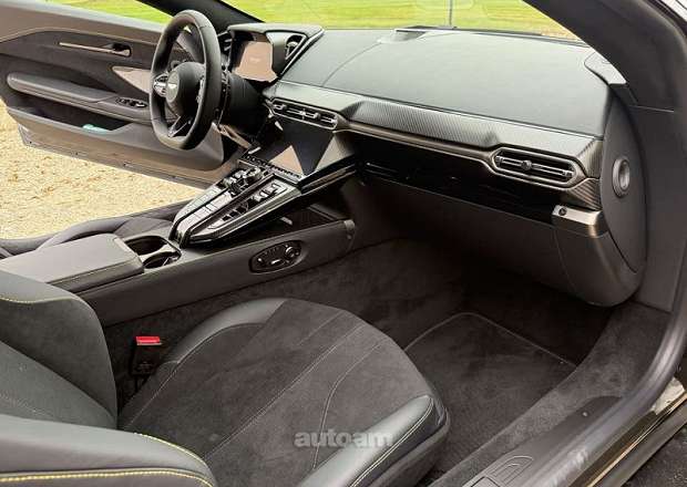Aston Martin Vantage