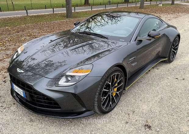 Aston Martin Vantage
