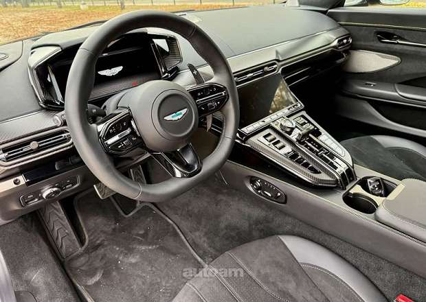 Aston Martin Vantage