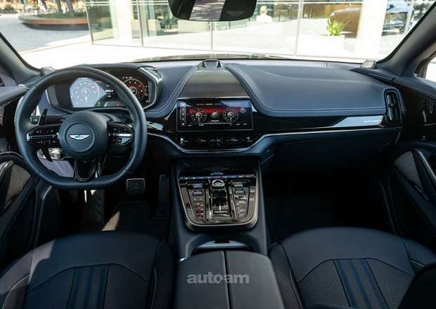 Aston Martin DBX