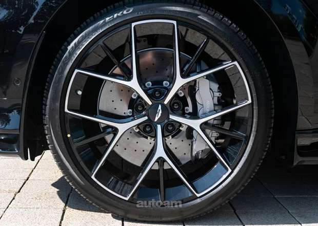 Aston Martin DBX