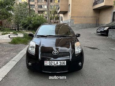 Toyota Vitz  2008 
