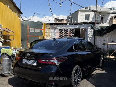 Toyota Camry  2021 
