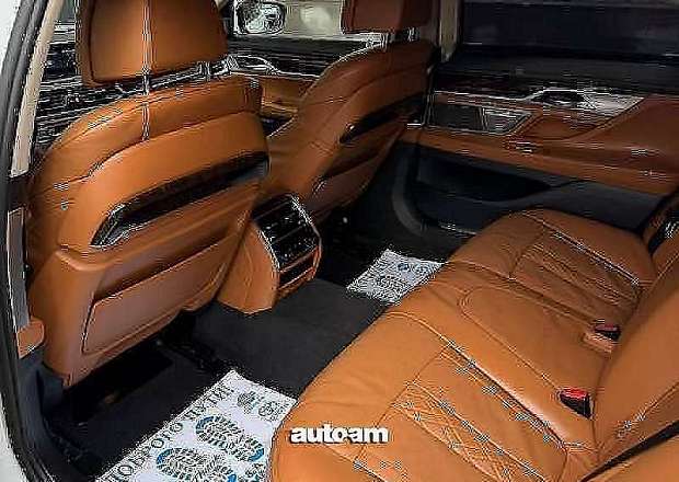 BMW 750