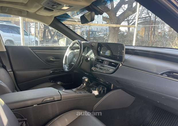 Lexus ES 250