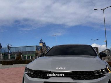Kia K5  2021 