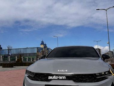 Kia K5  2021 