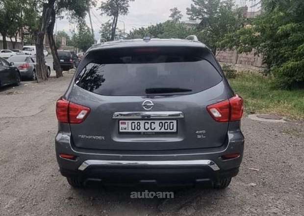 Nissan Pathfinder
