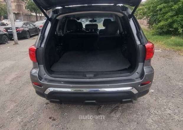 Nissan Pathfinder
