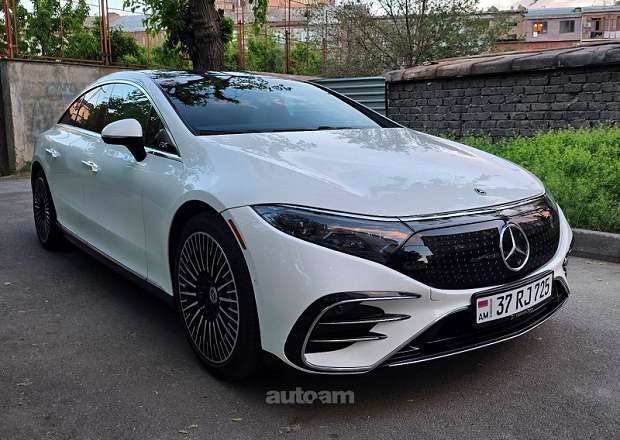 Mercedes-Benz EQS