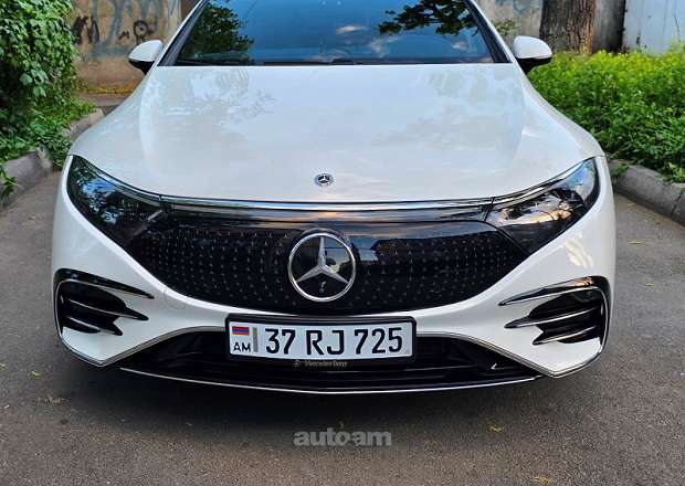 Mercedes-Benz EQS