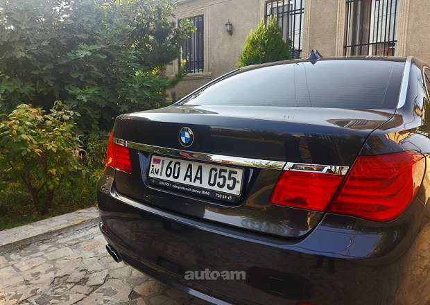 BMW 730