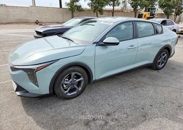 Kia K4