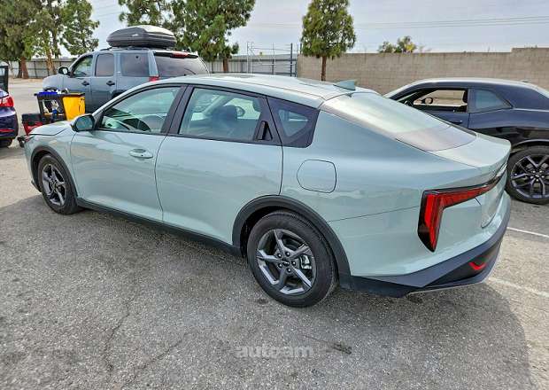 Kia K4