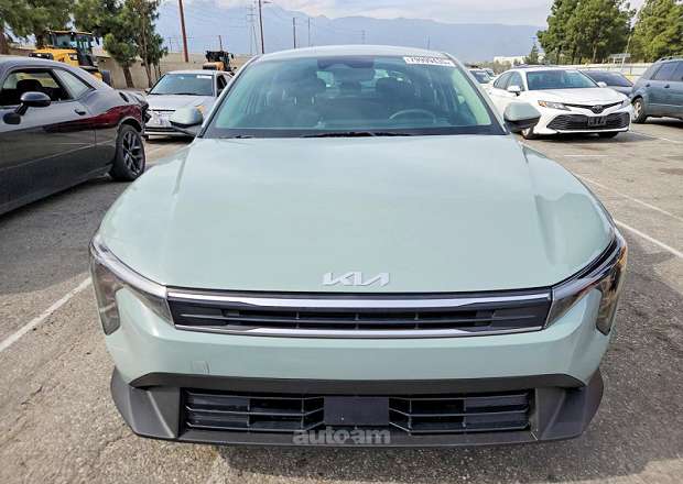 Kia K4