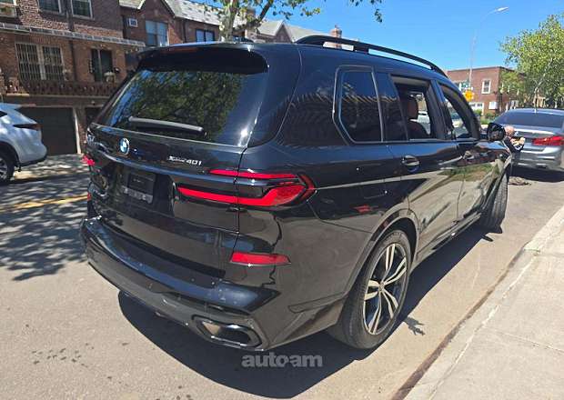 BMW X7