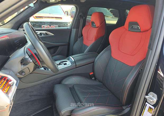 BMW XM