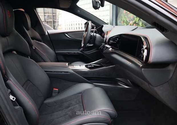 Ferrari Purosangue