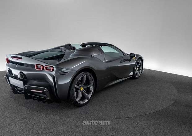 Ferrari SF90