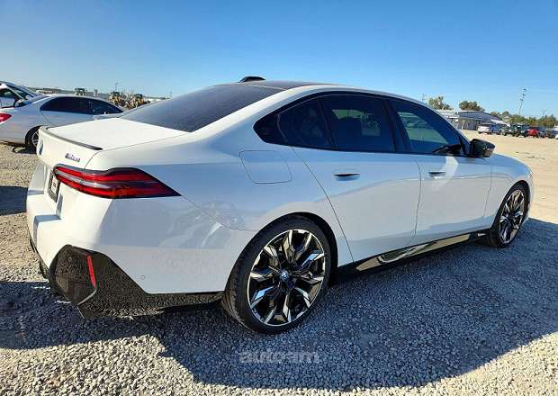 BMW i5