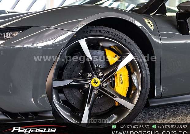 Ferrari SF90