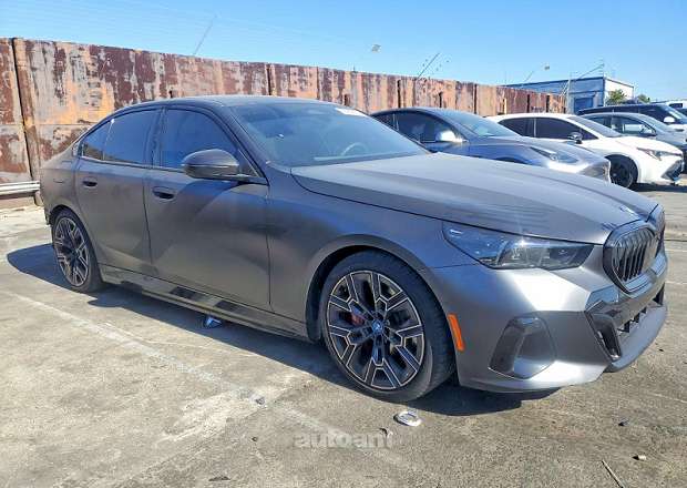 BMW i5