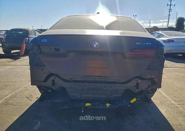 BMW i5