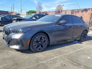 BMW i5  2024 