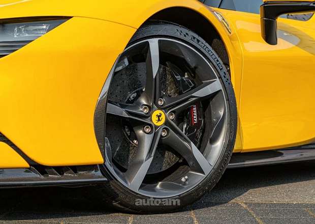 Ferrari SF90